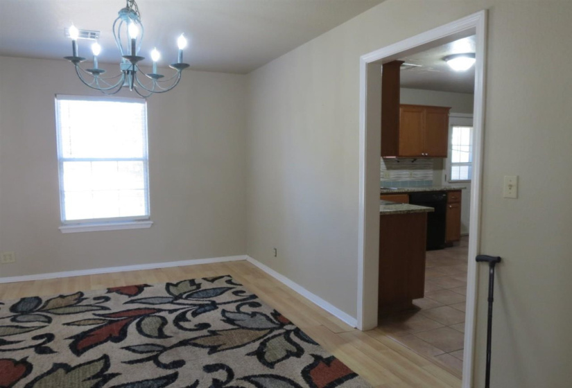 3 Bedrooms Bedrooms, 0 ,2 BathroomsBathrooms,Residential,Single Family,Royal Oak,2,132800