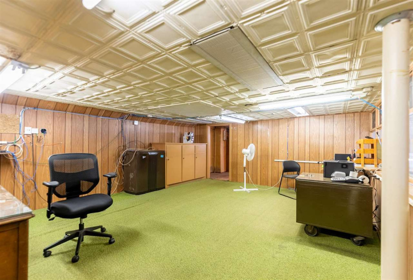 0 , 0 ,3 BathroomsBathrooms,Commercial/industrial,Commercial,Main,2,132805