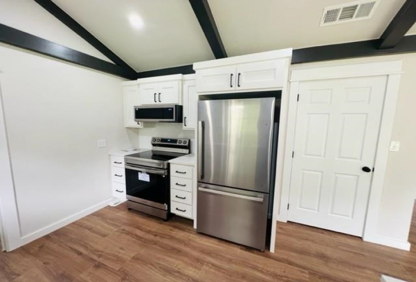 3 Bedrooms Bedrooms, 0 ,2 BathroomsBathrooms,Residential,Single Family,Twin Mounds,1,132803