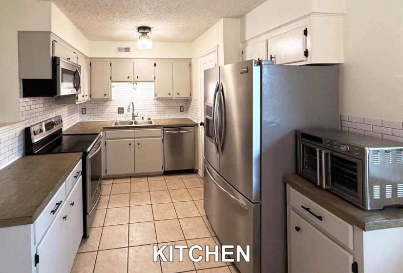 3 Bedrooms Bedrooms, 0 ,1 BathroomBathrooms,Residential,Single Family,Sharp,1,132804