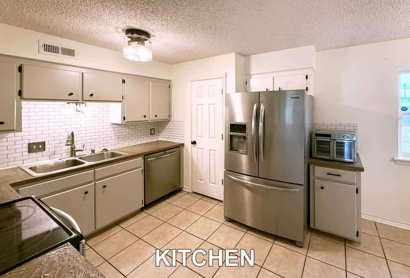 3 Bedrooms Bedrooms, 0 ,1 BathroomBathrooms,Residential,Single Family,Sharp,1,132804