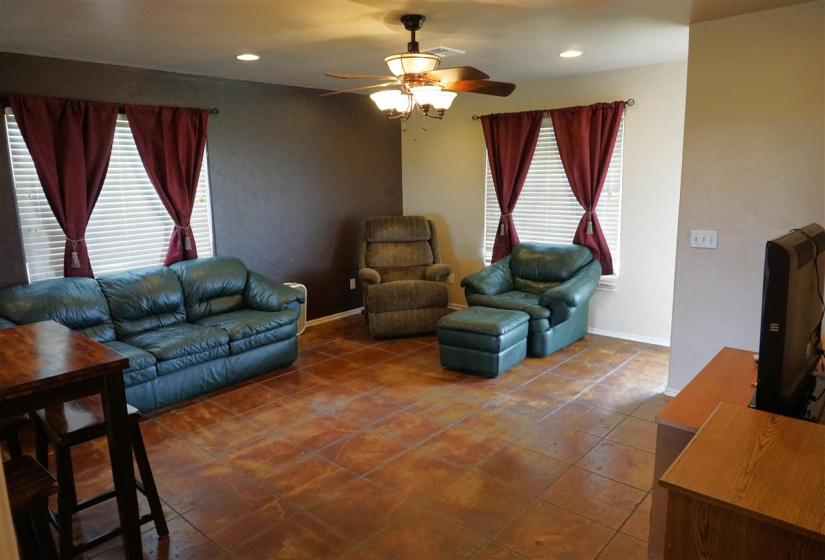 3 Bedrooms Bedrooms, 0 ,2 BathroomsBathrooms,Residential,Single Family,PRIVATE ROAD 136,1,132810