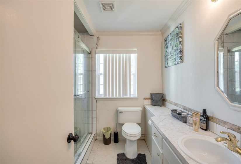 3 Bedrooms Bedrooms, 0 ,3 BathroomsBathrooms,Residential,Single Family,Lincoln,1,130572