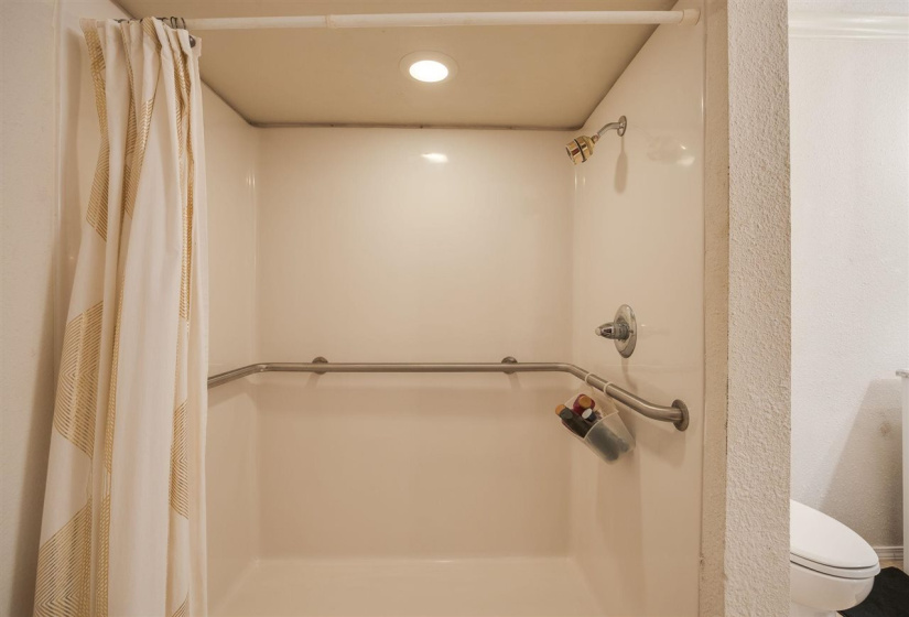 3 Bedrooms Bedrooms, 0 ,3 BathroomsBathrooms,Residential,Single Family,Lincoln,1,130572