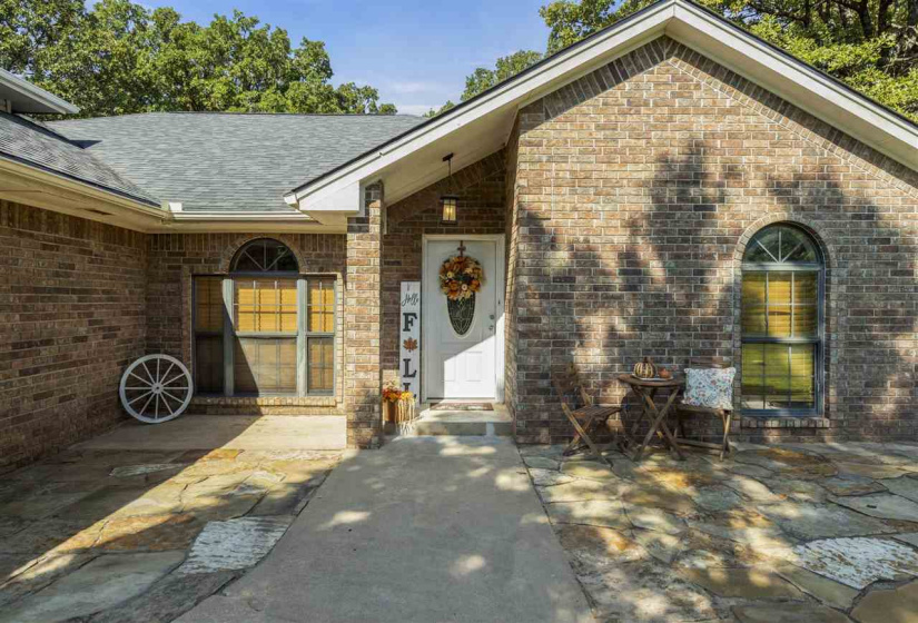 4 Bedrooms Bedrooms, 0 ,4 BathroomsBathrooms,Residential,Single Family,Tee,1.5,132821