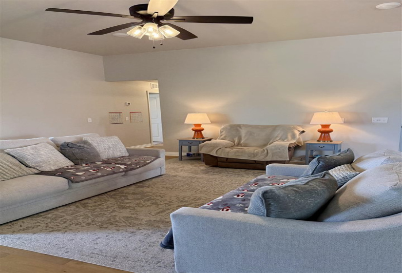 3 Bedrooms Bedrooms, 0 ,2 BathroomsBathrooms,Residential,Single Family,Aggie,1,132822