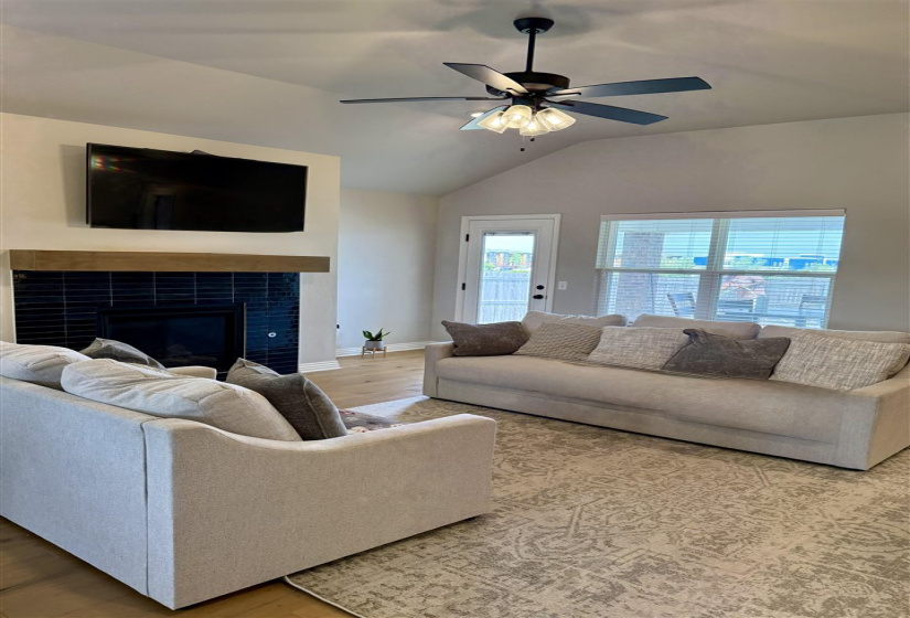 3 Bedrooms Bedrooms, 0 ,2 BathroomsBathrooms,Residential,Single Family,Aggie,1,132822