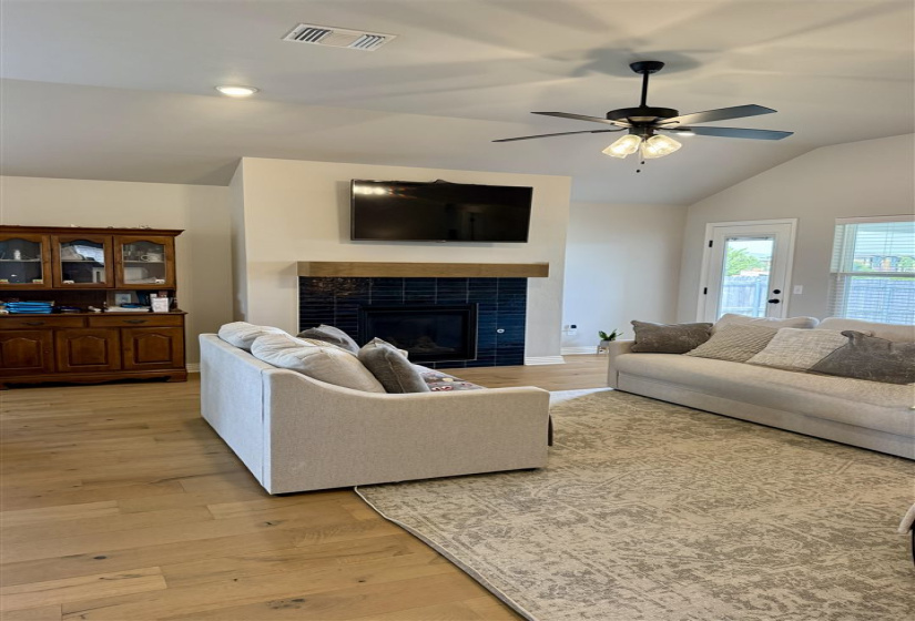 3 Bedrooms Bedrooms, 0 ,2 BathroomsBathrooms,Residential,Single Family,Aggie,1,132822