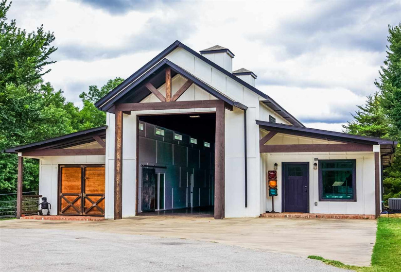 5 Bedrooms Bedrooms, 0 ,3 BathroomsBathrooms,Residential,Single Family,Seadog,2,132824