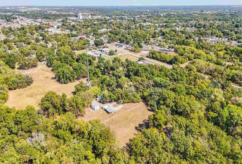 0 , 0 ,6 BathroomsBathrooms,Multi-family,Other,Husband,2,132829