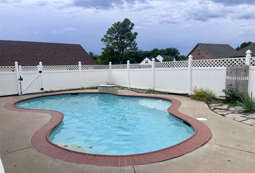 4 Bedrooms Bedrooms, 0 ,2 BathroomsBathrooms,Residential,Single Family,Jessica,1.5,132276