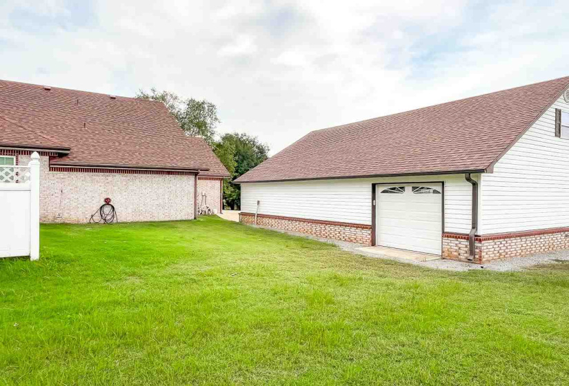 4 Bedrooms Bedrooms, 0 ,2 BathroomsBathrooms,Residential,Single Family,Jessica,1.5,132276