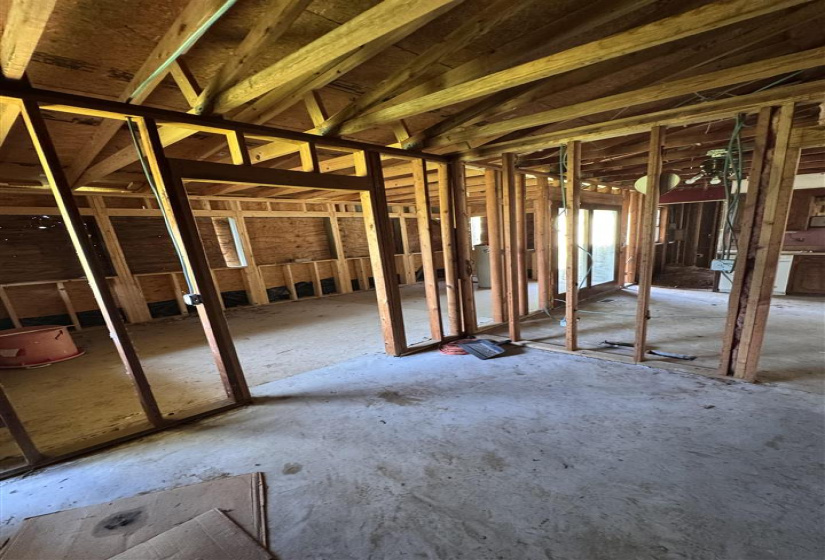 3 Bedrooms Bedrooms, 0 ,0,Residential,Single Family,3rd,1,132837