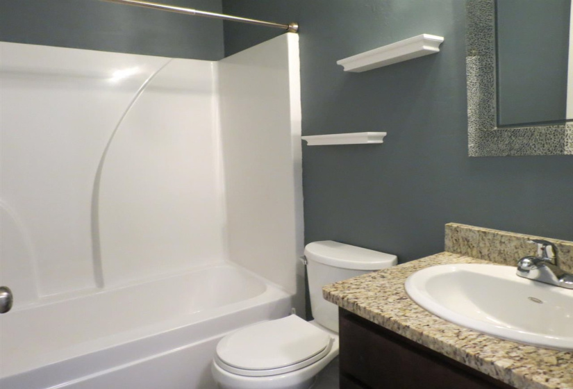 3 Bedrooms Bedrooms, 0 ,2 BathroomsBathrooms,Residential,Single Family,13th,1,132844