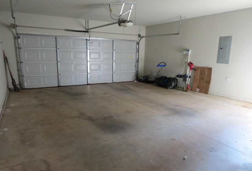 3 Bedrooms Bedrooms, 0 ,2 BathroomsBathrooms,Residential,Single Family,13th,1,132844