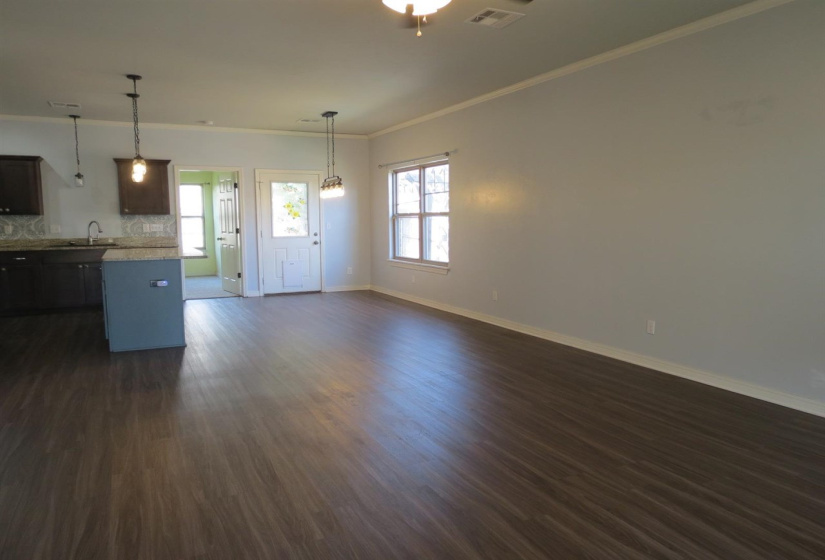 3 Bedrooms Bedrooms, 0 ,2 BathroomsBathrooms,Residential,Single Family,13th,1,132844