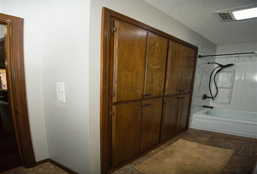 2 Bedrooms Bedrooms, 0 ,1 BathroomBathrooms,Residential,Single Family,Park,1,132663