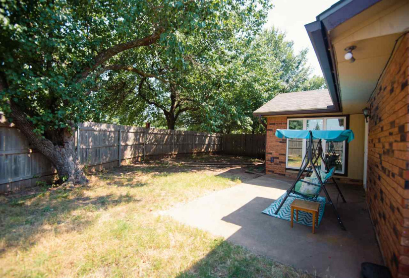 2 Bedrooms Bedrooms, 0 ,1 BathroomBathrooms,Residential,Single Family,Park,1,132663