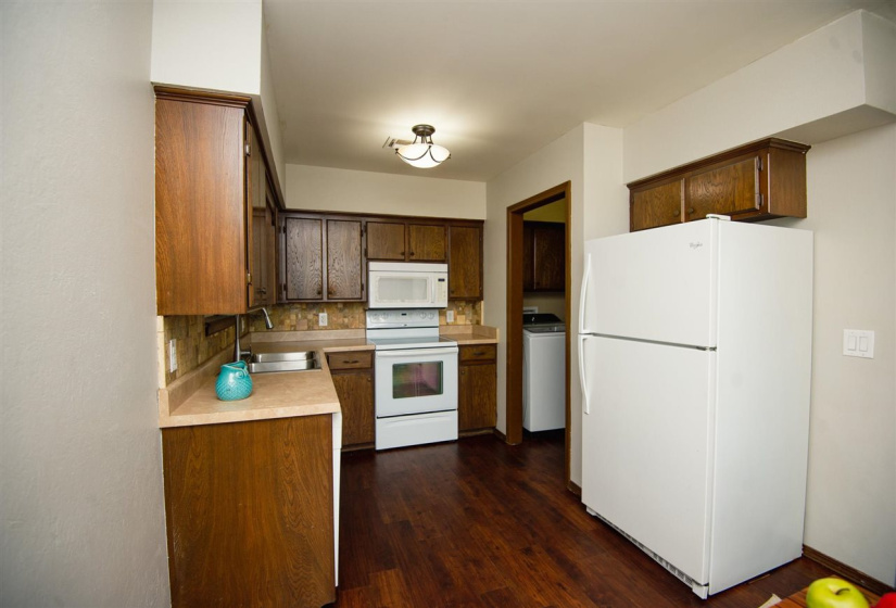 2 Bedrooms Bedrooms, 0 ,1 BathroomBathrooms,Residential,Single Family,Park,1,132663