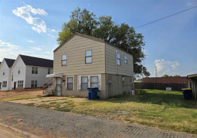 0 , 0 ,3 BathroomsBathrooms,Multi-family,Duplex,Matthews,2,132855