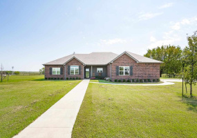 3 Bedrooms Bedrooms, 0 ,2 BathroomsBathrooms,Residential,Single Family,Westpoint,1.5,132857