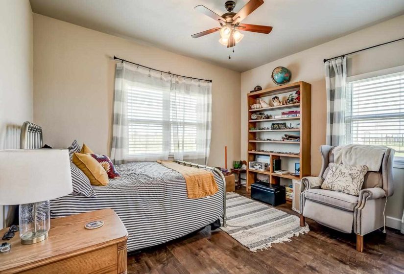 3 Bedrooms Bedrooms, 0 ,2 BathroomsBathrooms,Residential,Single Family,Westpoint,1.5,132857