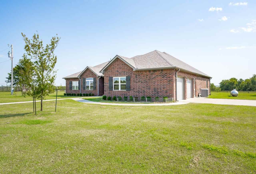 3 Bedrooms Bedrooms, 0 ,2 BathroomsBathrooms,Residential,Single Family,Westpoint,1.5,132857