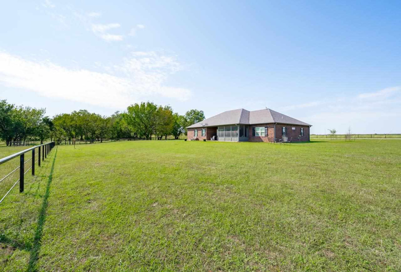 3 Bedrooms Bedrooms, 0 ,2 BathroomsBathrooms,Residential,Single Family,Westpoint,1.5,132857
