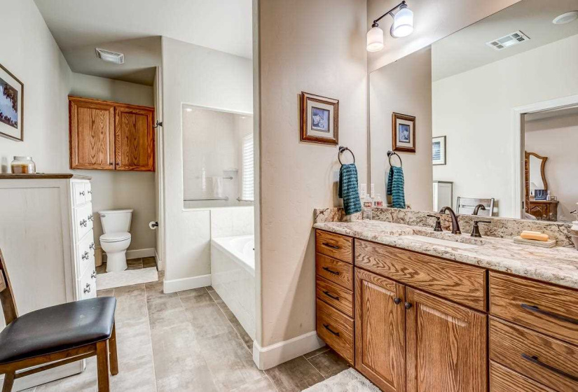 3 Bedrooms Bedrooms, 0 ,2 BathroomsBathrooms,Residential,Single Family,Westpoint,1.5,132857