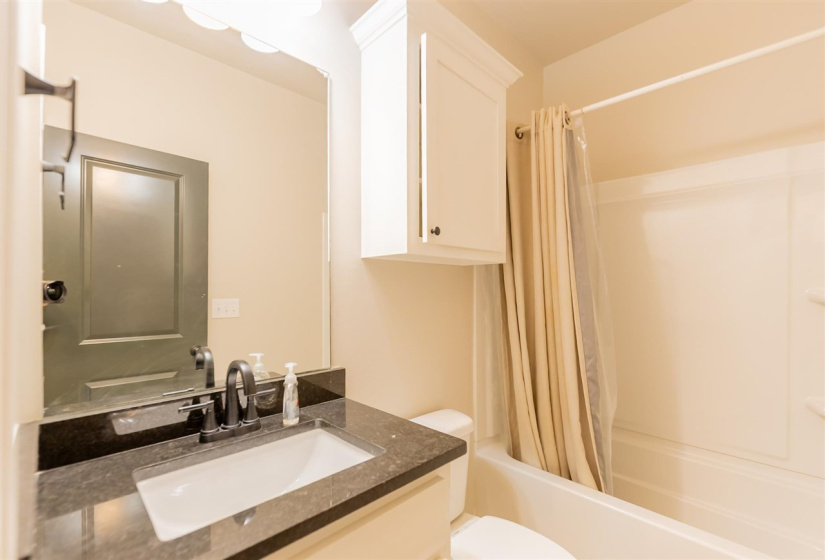3 Bedrooms Bedrooms, 0 ,2 BathroomsBathrooms,Residential,Single Family,Grandview,1,132858