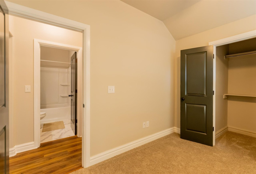 3 Bedrooms Bedrooms, 0 ,2 BathroomsBathrooms,Residential,Single Family,Grandview,1,132858