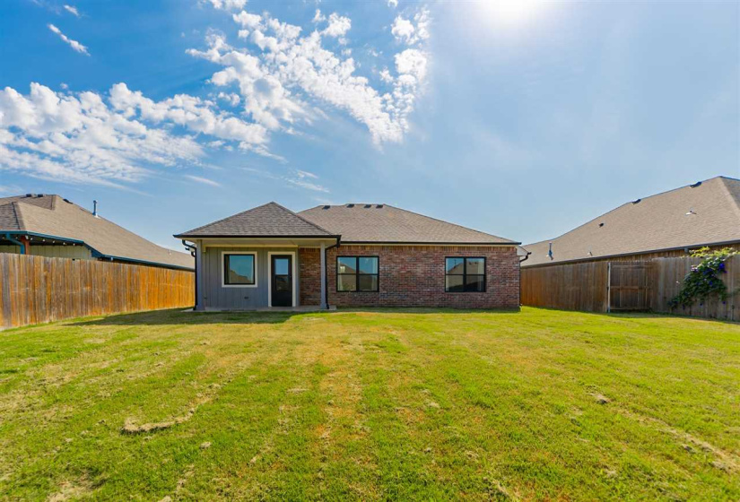 3 Bedrooms Bedrooms, 0 ,2 BathroomsBathrooms,Residential,Single Family,Grandview,1,132858