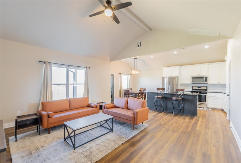 3 Bedrooms Bedrooms, 0 ,2 BathroomsBathrooms,Residential,Single Family,Grandview,1,132858