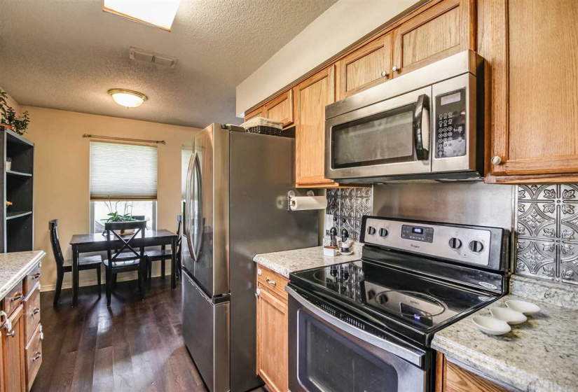 3 Bedrooms Bedrooms, 0 ,2 BathroomsBathrooms,Residential,Single Family,Skyline,1,132859