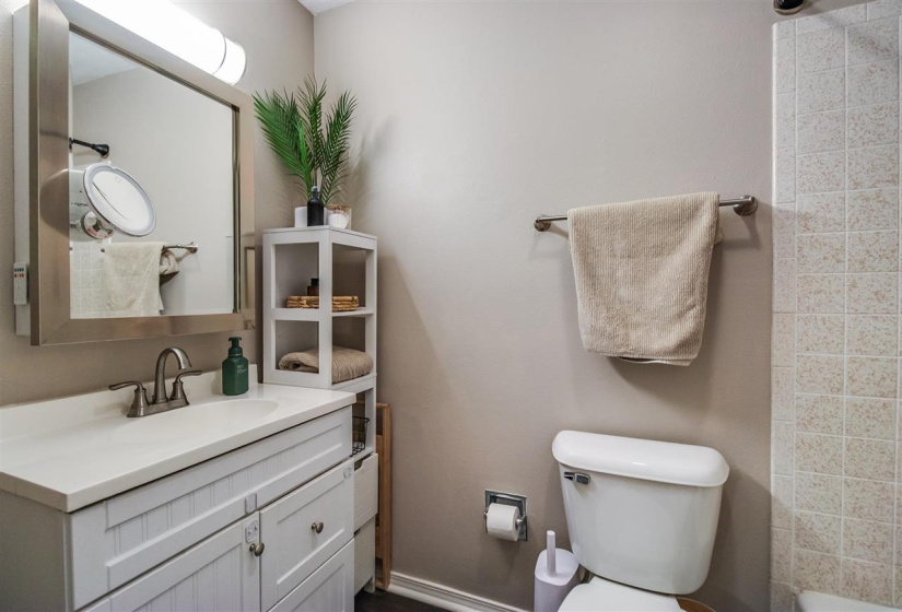 3 Bedrooms Bedrooms, 0 ,2 BathroomsBathrooms,Residential,Single Family,Skyline,1,132859