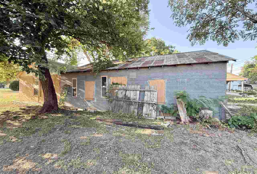 0 , 0 ,0,Lots/land,Platted,6th,0,132871
