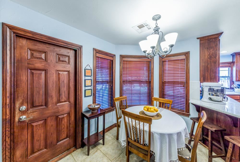 4 Bedrooms Bedrooms, 0 ,3 BathroomsBathrooms,Residential,Single Family,Pecan Lake,1.5,132867