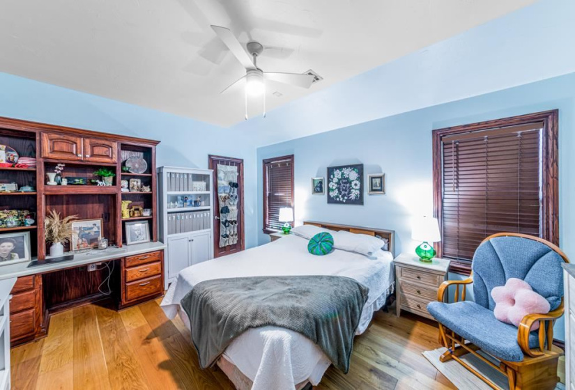 4 Bedrooms Bedrooms, 0 ,3 BathroomsBathrooms,Residential,Single Family,Pecan Lake,1.5,132867