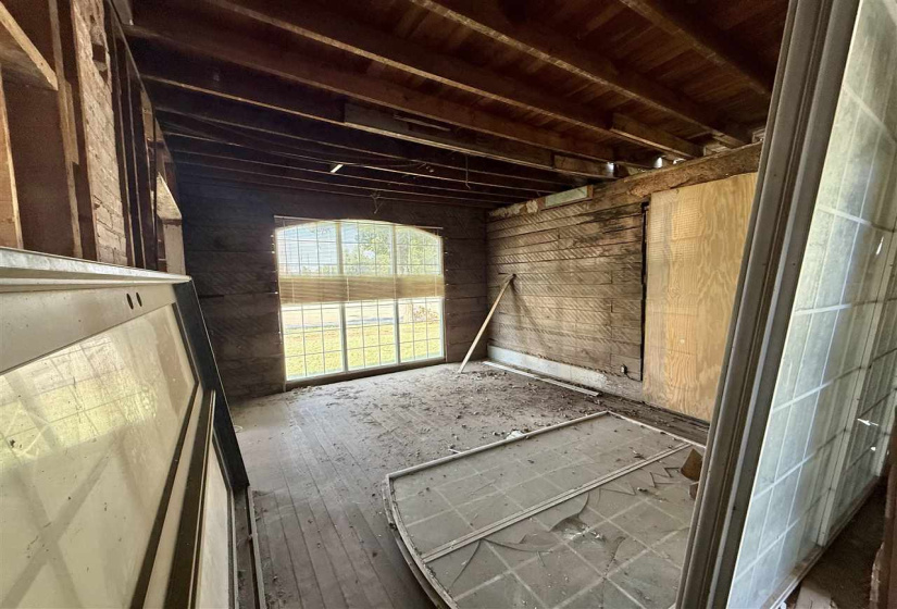 4 Bedrooms Bedrooms, 0 ,2 BathroomsBathrooms,Residential,Single Family,7th,2,132872