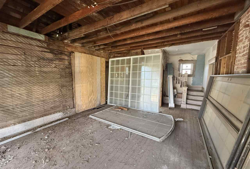 4 Bedrooms Bedrooms, 0 ,2 BathroomsBathrooms,Residential,Single Family,7th,2,132872
