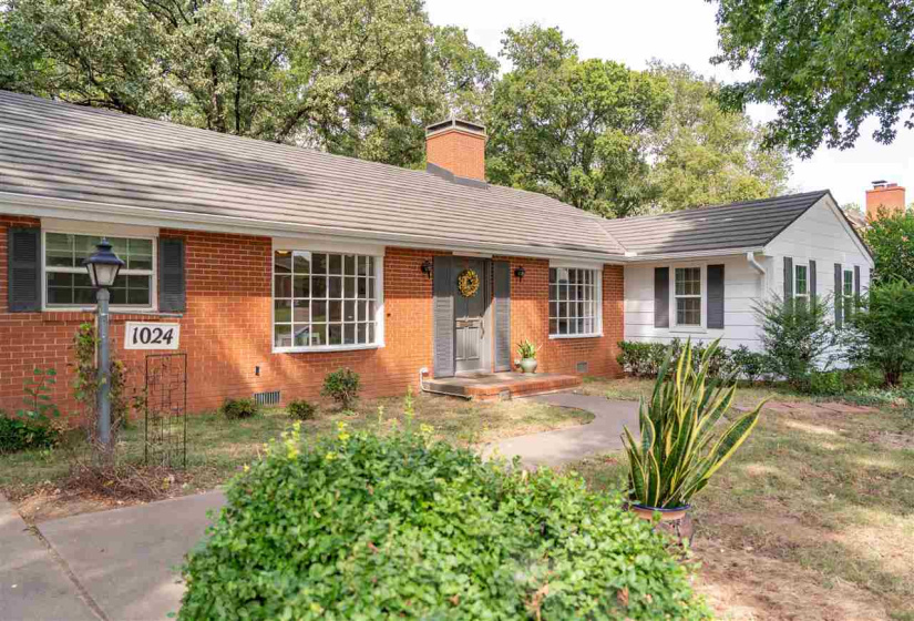 3 Bedrooms Bedrooms, 0 ,2 BathroomsBathrooms,Residential,Single Family,Graham,1,132880