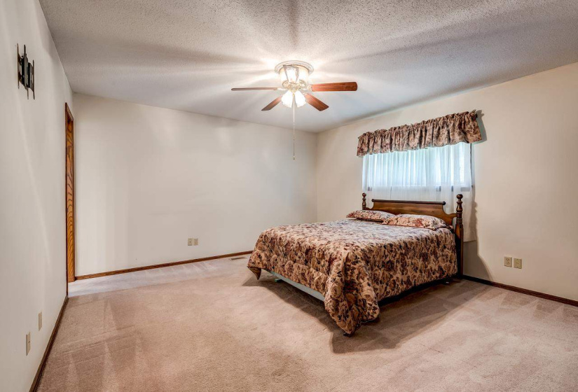 3 Bedrooms Bedrooms, 0 ,2 BathroomsBathrooms,Residential,Single Family,Quail Creek,1,132886