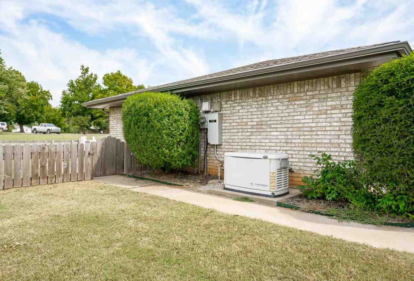 3 Bedrooms Bedrooms, 0 ,2 BathroomsBathrooms,Residential,Single Family,Quail Creek,1,132886