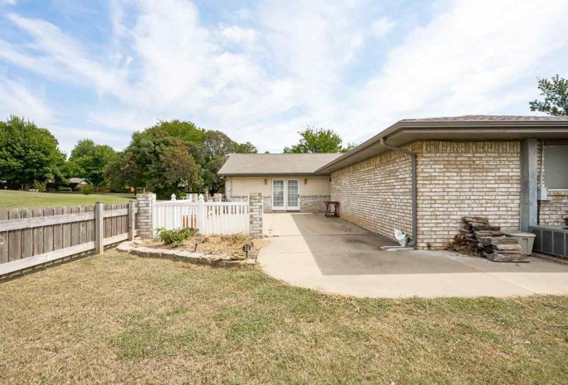 3 Bedrooms Bedrooms, 0 ,2 BathroomsBathrooms,Residential,Single Family,Quail Creek,1,132886