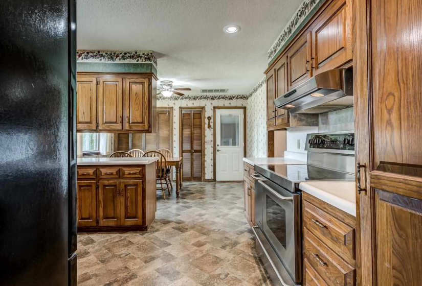 3 Bedrooms Bedrooms, 0 ,2 BathroomsBathrooms,Residential,Single Family,Quail Creek,1,132886