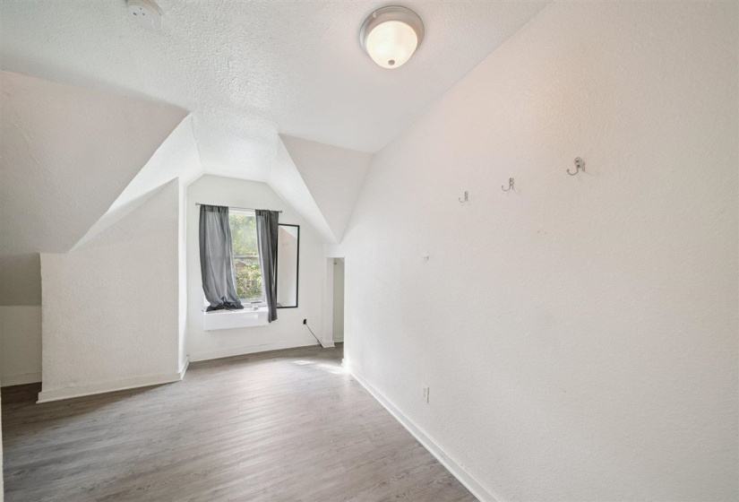 4 Bedrooms Bedrooms, 0 ,2 BathroomsBathrooms,Residential,Single Family,Husband,2,132887