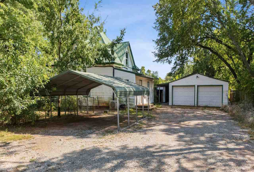 4 Bedrooms Bedrooms, 0 ,2 BathroomsBathrooms,Residential,Single Family,Husband,2,132887