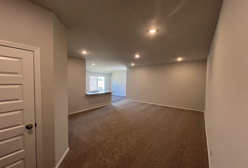 3 Bedrooms Bedrooms, 0 ,2 BathroomsBathrooms,Residential,Single Family,2nd,1,132894