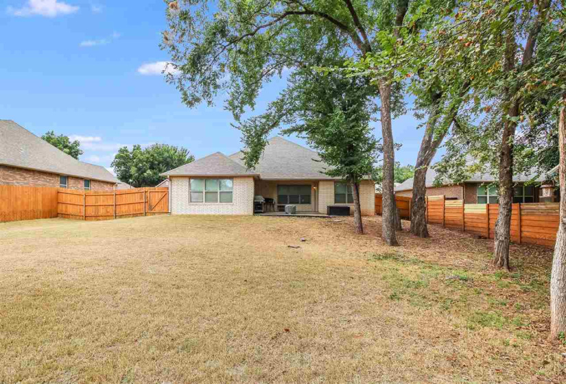 4 Bedrooms Bedrooms, 0 ,2 BathroomsBathrooms,Residential,Single Family,Oak Crest,1,132896