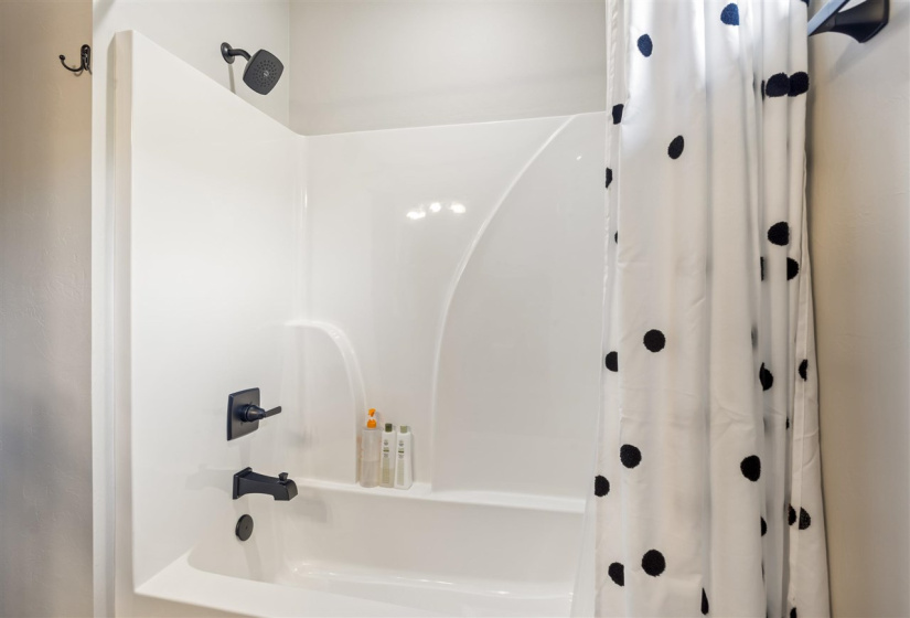 4 Bedrooms Bedrooms, 0 ,2 BathroomsBathrooms,Residential,Single Family,Donaldson,1,132901